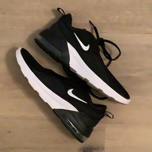Nike Air Max Motion 2 Black